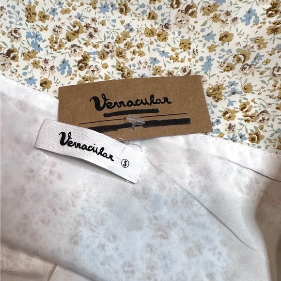 💥HP💥NWT Vernacular Peasant Style Midi Dress in Antique Floral Print. Size Small - Picture 11 of 13